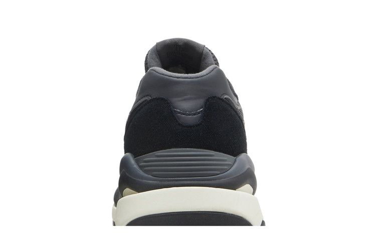 wmns-57-40-black-sea-salt-w5740chb_06