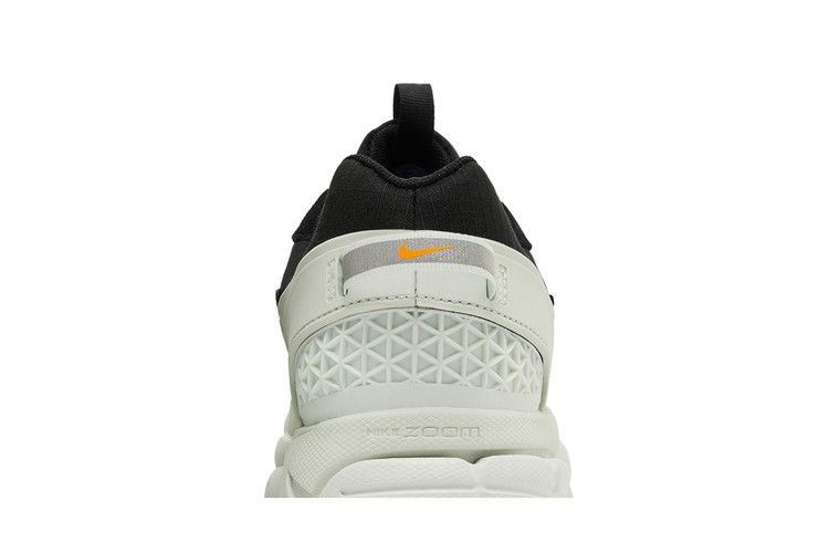 Кроссовки Nike Zoom Vomero Roam 'Black Light Silver'