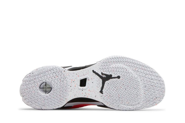 air-jordan-36-low-infrared-dh0833-660_03