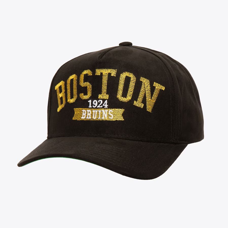 Mitchell-Ness-Black-Boston-Bruins-Suede-Pro-Adjustable-Hat
