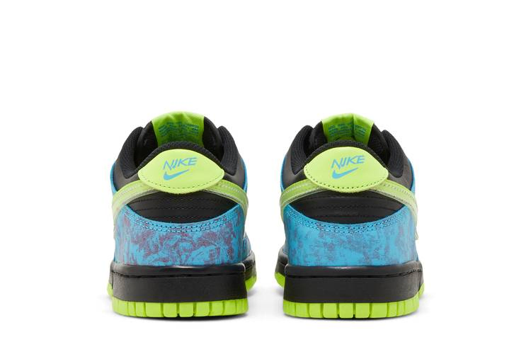 Кроссовки Nike Dunk Low SE GS 'Let's Dance'