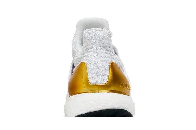 Кроссовки Adidas Wmns UltraBoost 4.0 DNA 'White Gold'
