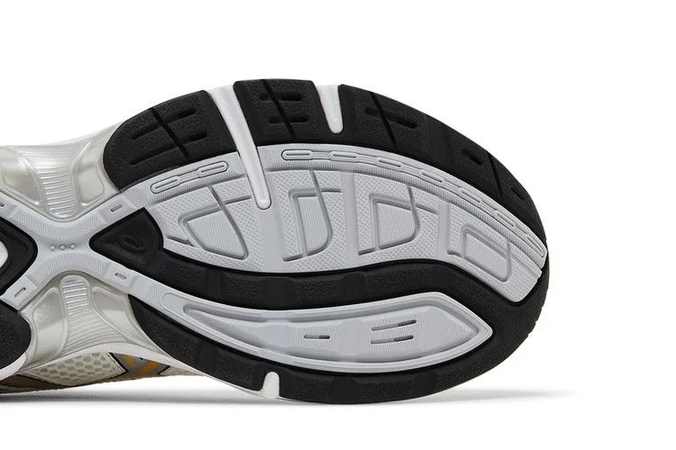 Krossovki-ASICS-Gel-1130-Cream-Black-Silver-4