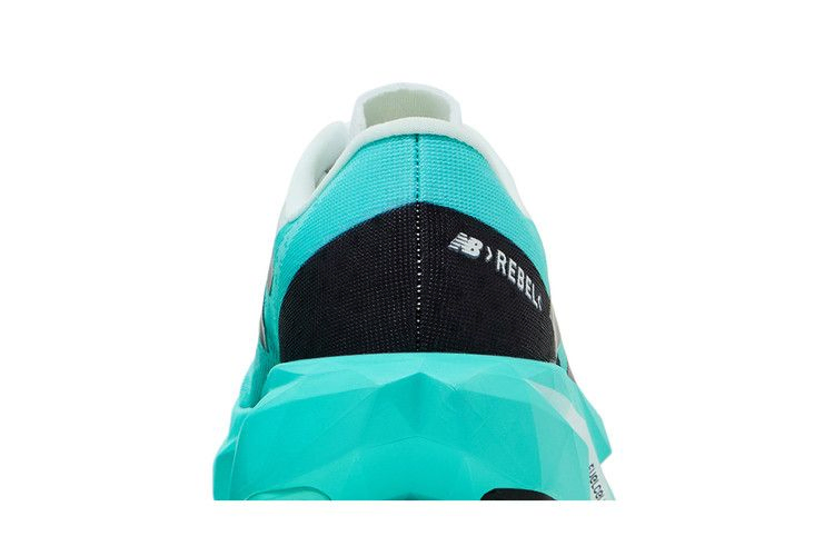 Кроссовки New Balance Wmns FuelCell Rebel v4 Wide 'Cyber Jade'