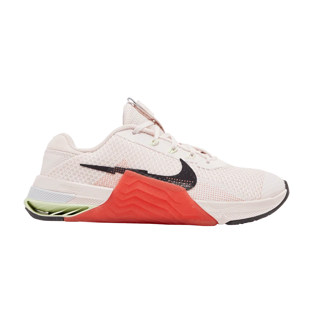 Krossovki-Nike-Wmns-Metcon-7-Light-Soft-Pink-Magic-Ember