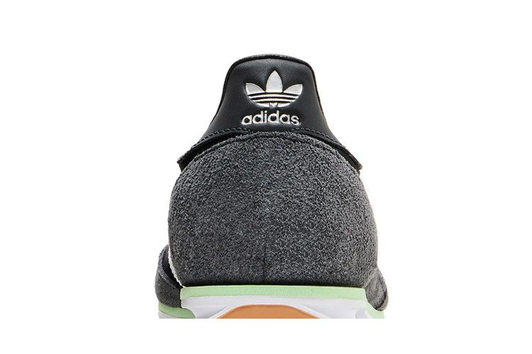 Кроссовки adidas Wmns SL72 OG 'Black Carbon Green'