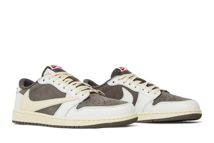 Krossovki-Travis-Scott-x-Air-Jordan-1-Retro-Low-OG-Reverse-Mocha-7