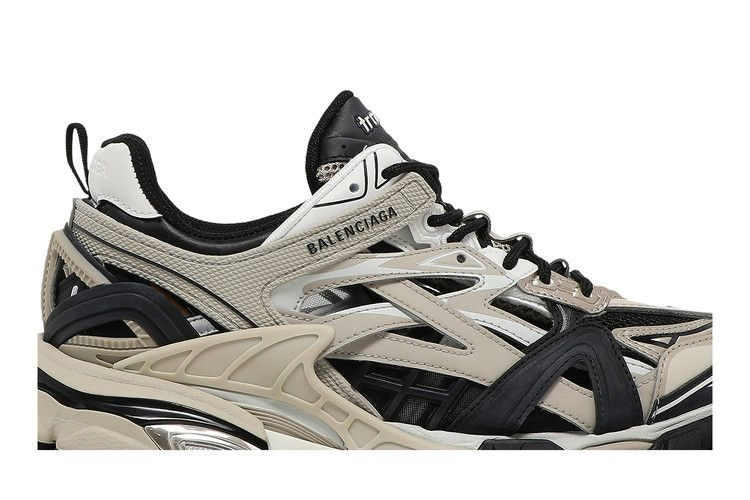 Кроссовки Balenciaga Track.2 Sneaker 'Beige Black'