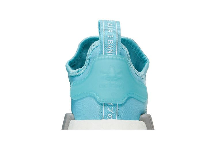 nmd_r1-hazy-sky-h01918_06