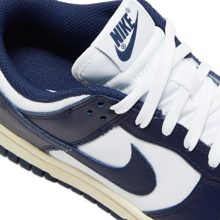 Krossovki-Nike-Wmns-Dunk-Low-Vintage-Navy-8