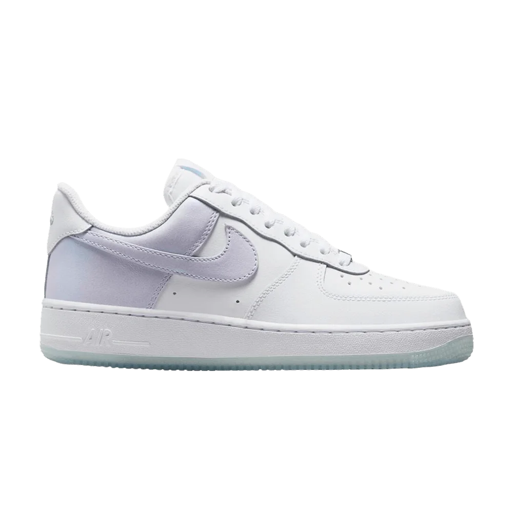 Krossovki-Nike-Wmns-Air-Force-1-07-SE-White-Blue-Tint-Metallic-Silver-Pure-Violet