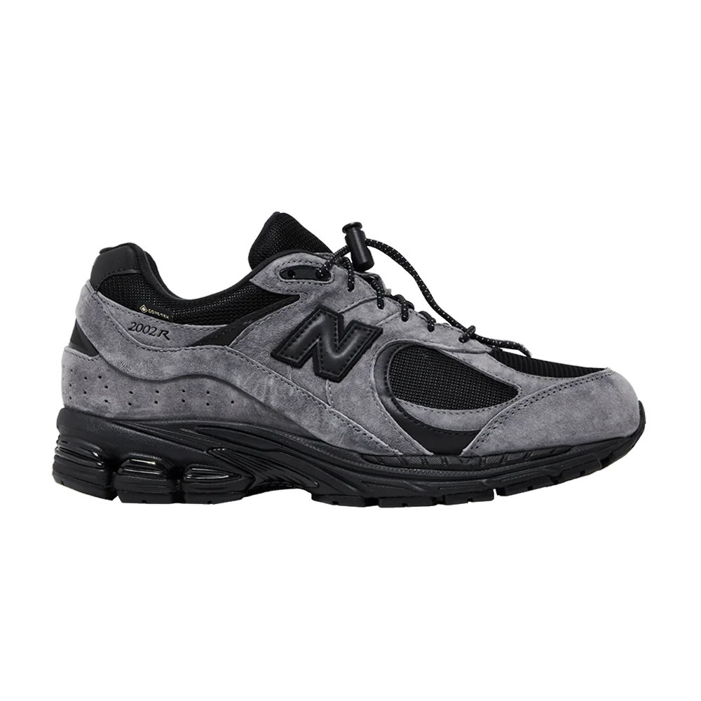 Krossovki-JJJJound-x-New-Balance-2002R-GORE-TEX-Charcoal