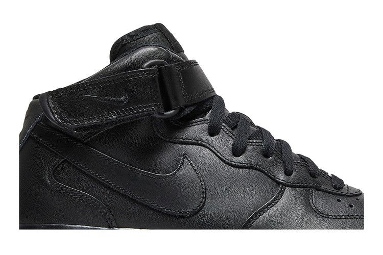 Кроссовки Nike Wmns Air Force 1 '07 Mid 'Black'