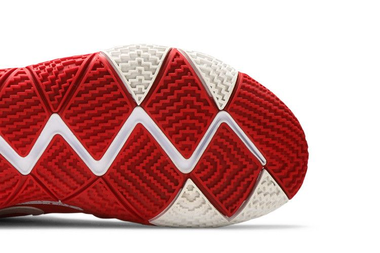 Кроссовки Nike Kyrie 4 'University Red'