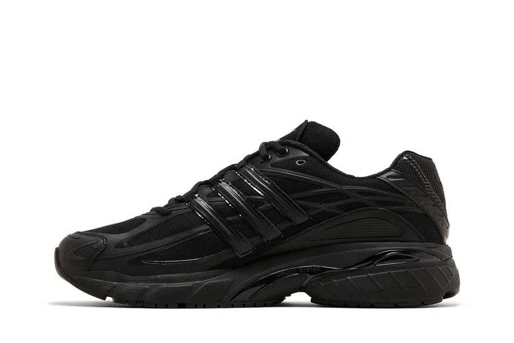 Krossovki-adidas-Adistar-Cushion-Black-Scarlet-2