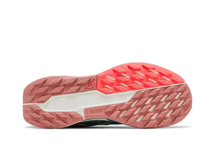 Кроссовки Nike Pegasus Trail 5 'Vivid Grape Green Frost'