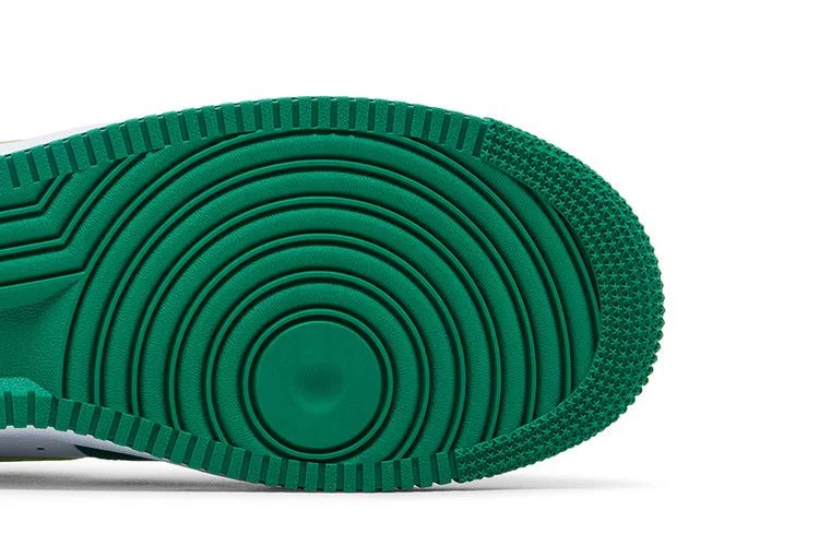 Krossovki-Nike-Air-Force-1-Low-07-Malachite-White-4