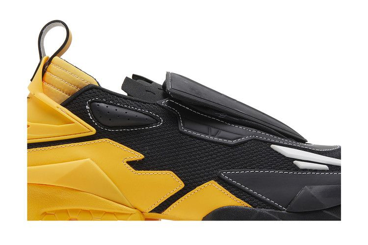Кроссовки Pyer Moss x Reebok Experiment 4 Trail Fury 'Brand Codes'