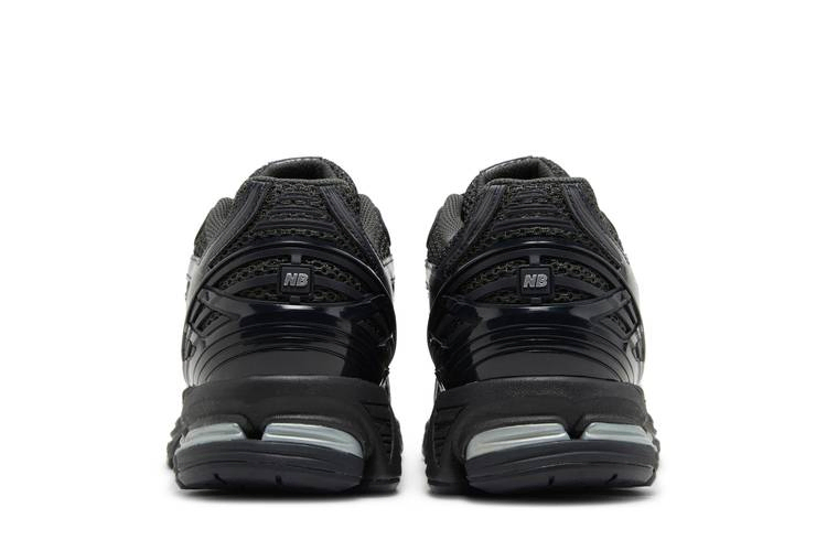 Кроссовки New Balance 1906R 'Black Metallic Silver'