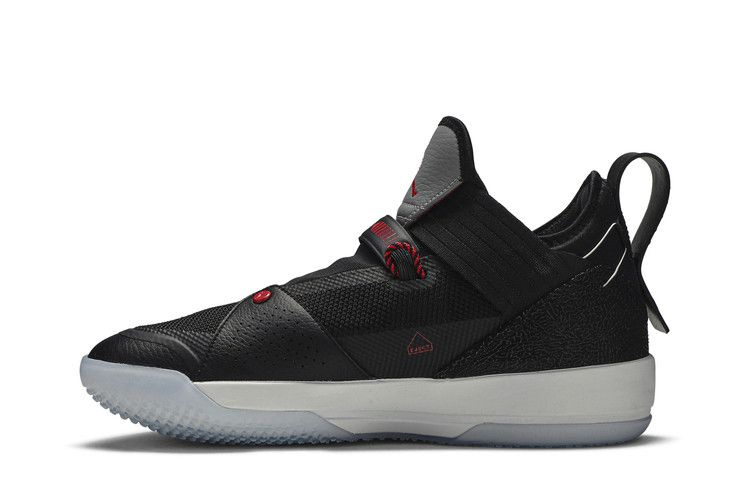 air-jordan-33-se-black-cement-cd9560-006_02
