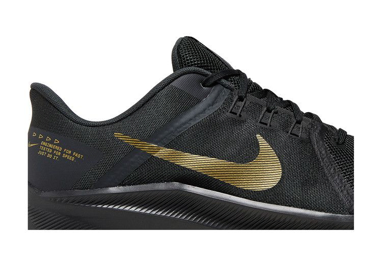 Кроссовки Nike Quest 4 'Black Metallic Gold'