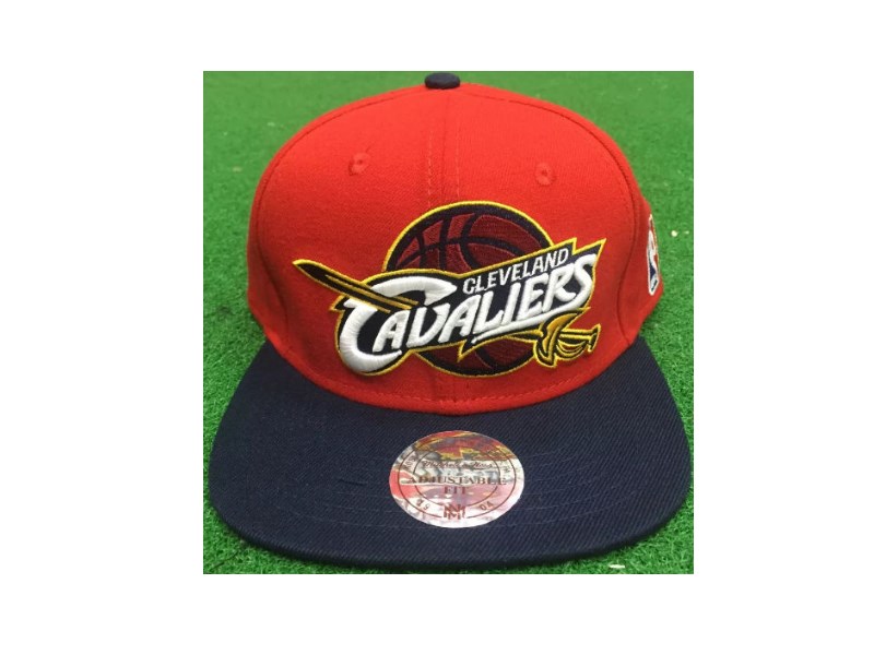 Бейсболка Cleveland Cavaliers Lebron James 23 Flipside Snapback
