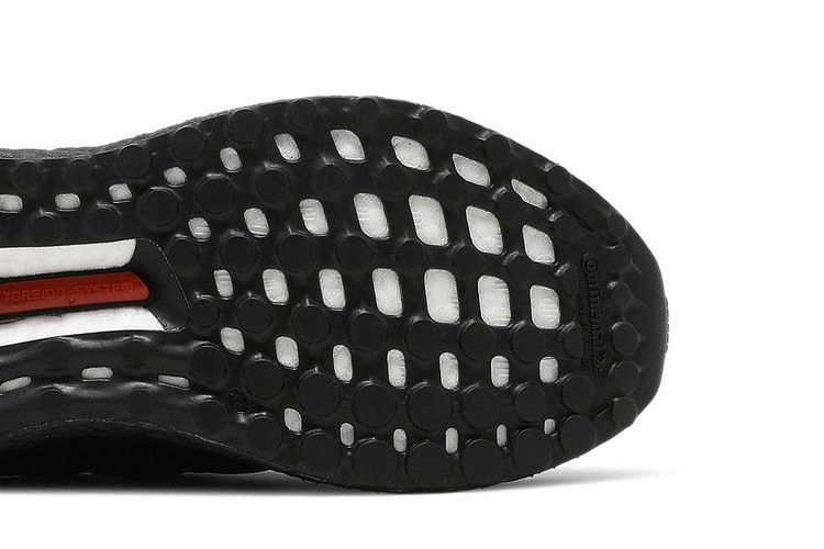 wmns-ultraboost-4-0-dna-core-black-gw2293_04