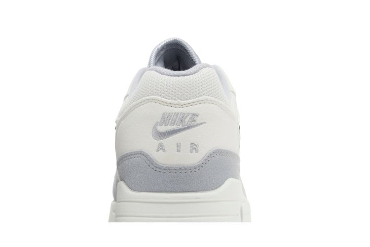 Кроссовки Nike Air Max 1 'Pure Platinum Dark Obsidian'
