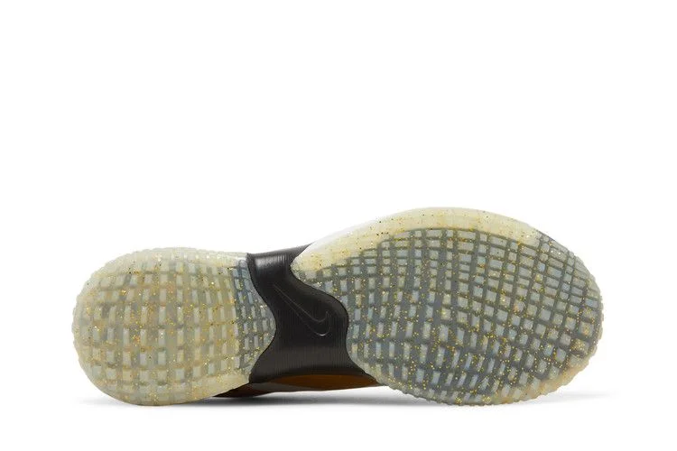 Krossovki-Nike-Force-Zoom-Trout-LTD-TF-White-Metallic-Gold-3