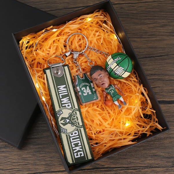 Jinduo-Giannis-Bucks-Player-Keychain-1