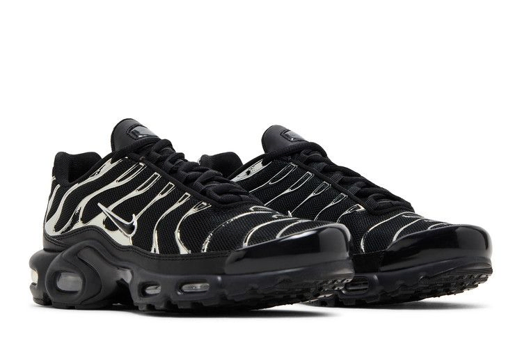 air-max-plus-black-chrome-silver-hj9743-001_07