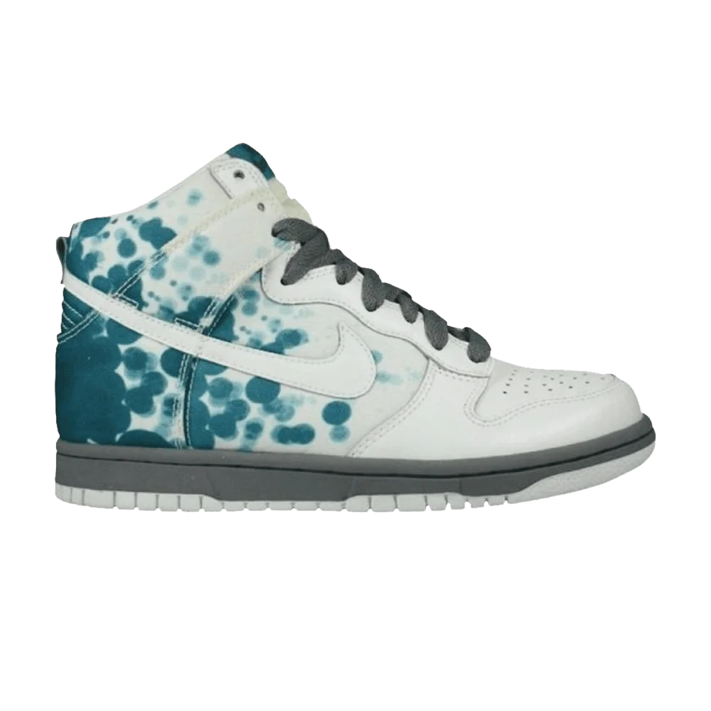 Krossovki-Nike-Wmns-Dunk-High-White-Radiant-Emerald