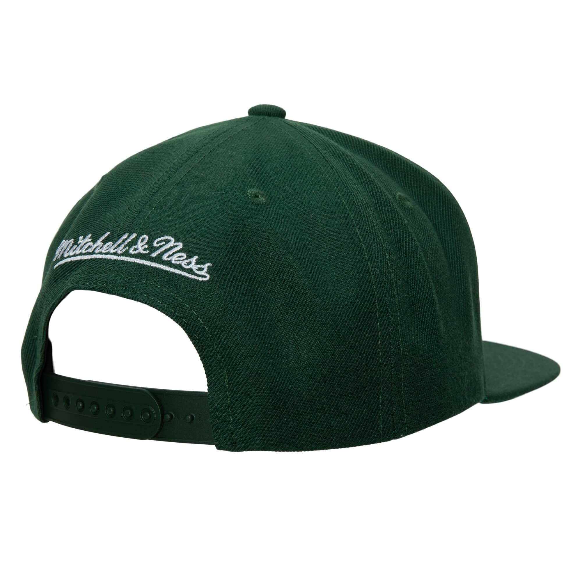 Mitchell-Ness-Team-Ground-2.0-Snapback-HWC-Milwaukee-Bucks-Green-Hat-1