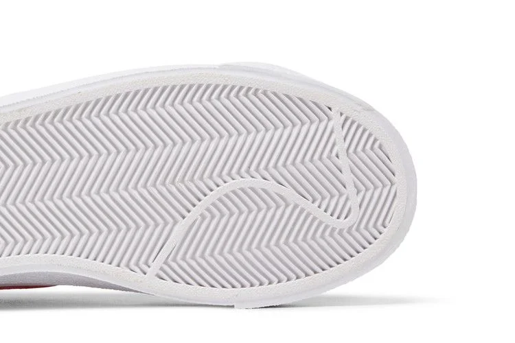 Krossovki-Nike-Wmns-Blazer-Low-77-White-Magic-Ember-4
