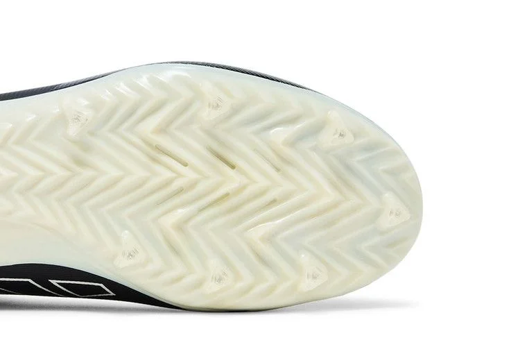 Krossovki-adidas-Adizero-Electric.1-2-Core-Black-Cloud-White-4