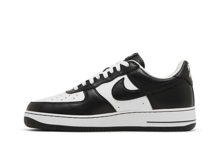 Кроссовки Terror Squad x Nike Air Force 1 Low QS 'Blackout'