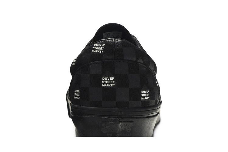 dover-street-market-x-era-monochromarket-black-dsm-era-blac_06