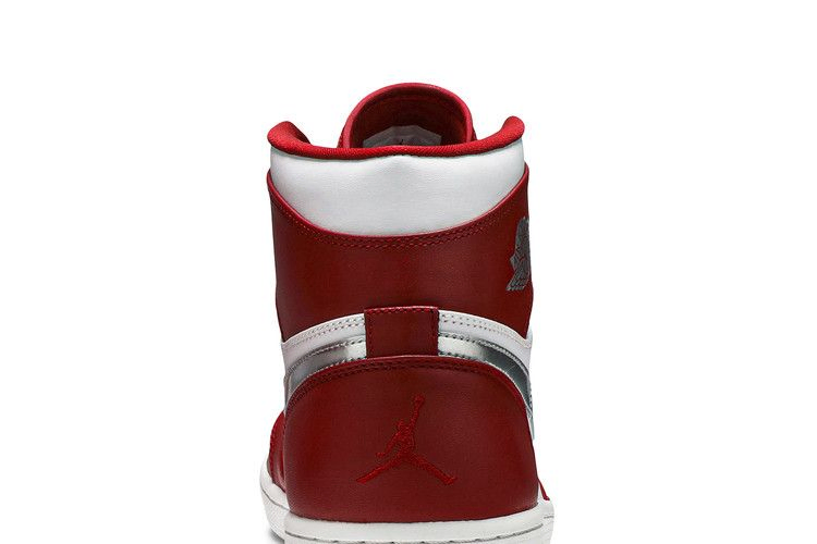 Кроссовки Air Jordan 1 Retro High 'Silver Medal'
