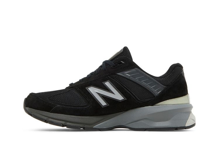 990v5-made-in-usa-extra-wide-black-m990bk5-4e_02