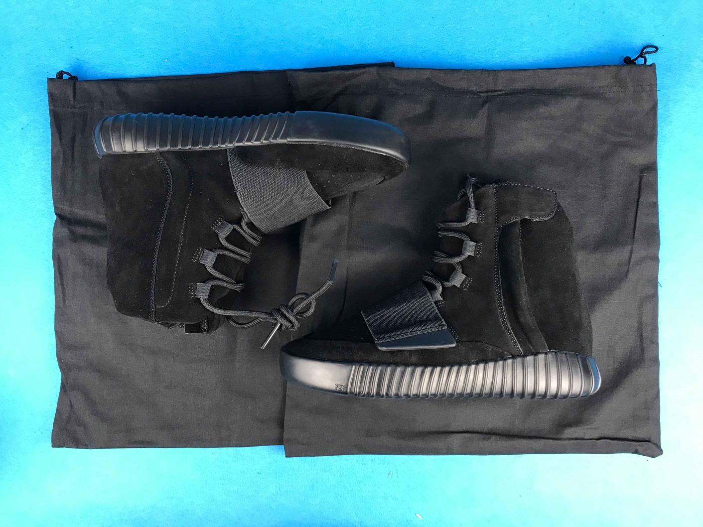 adidas-Yeezy-Boost-750-Triple-Black-22