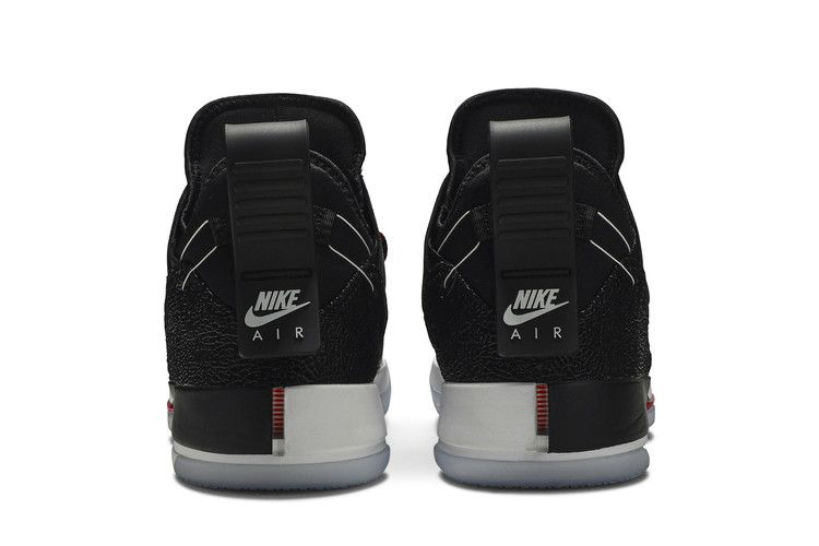 air-jordan-33-se-black-cement-cd9560-006_05