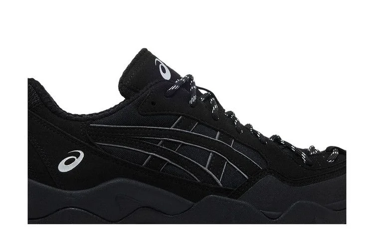 Krossovki-ASICS-Gel-Pickax-Triple-Black-1