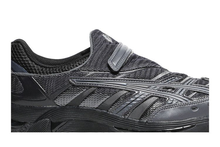 kiko-kostadinov-x-gel-kiril-2-graphite-grey-1203a016-021_01