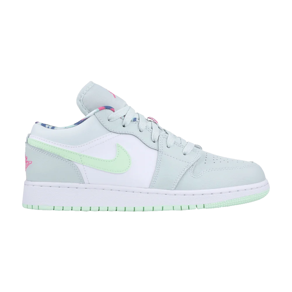 Krossovki-Air-Jordan-1-Low-GS-Barely-Grey-Spruce