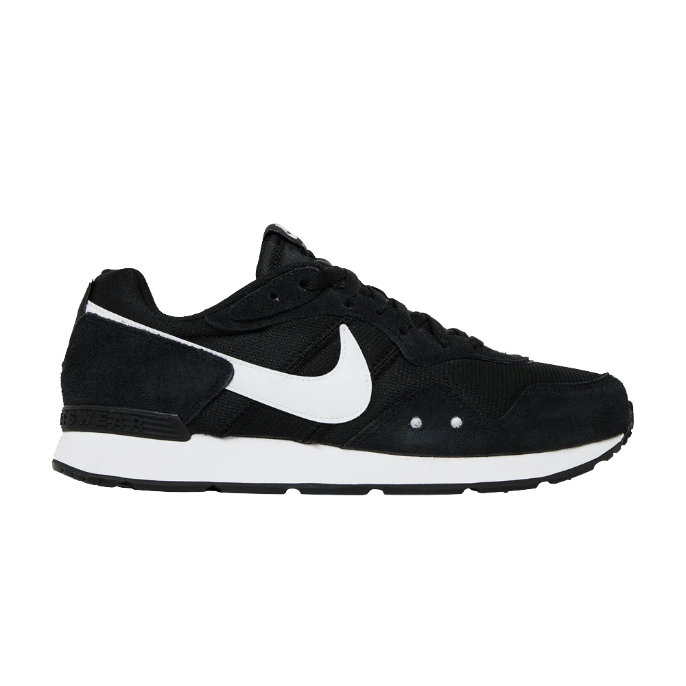Кроссовки Nike Venture Runner Wide 'Black White'