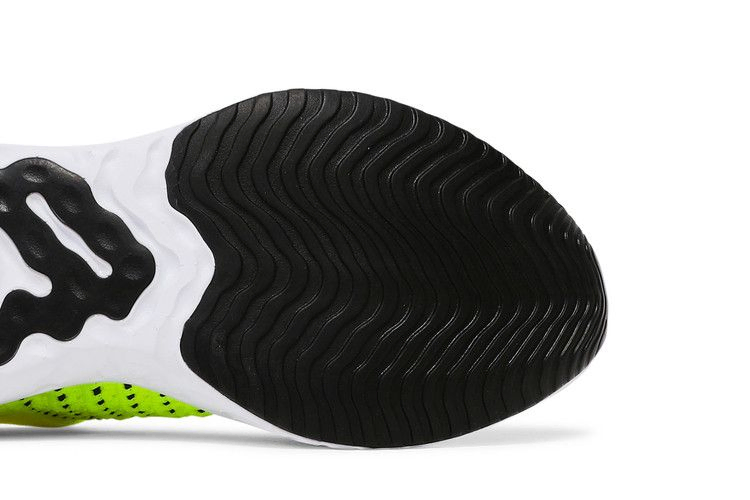 Кроссовки Nike React Phantom Run Flyknit 2 'White Yellow'