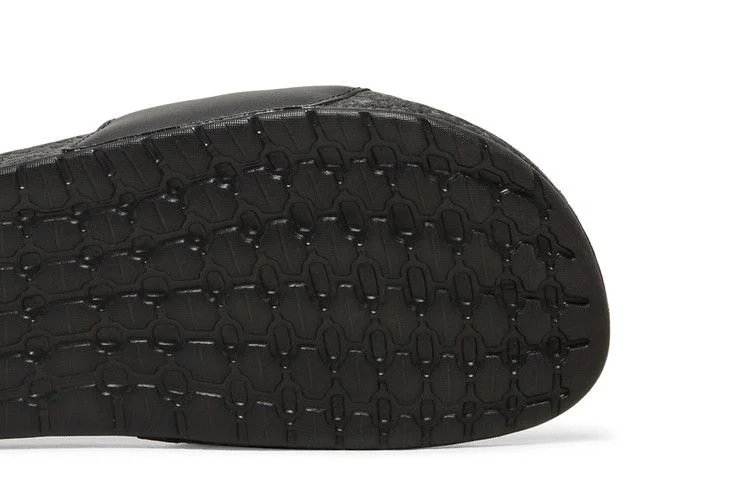 adidas-Adilette-Boost-Slide-Carbon-Core-Black-4