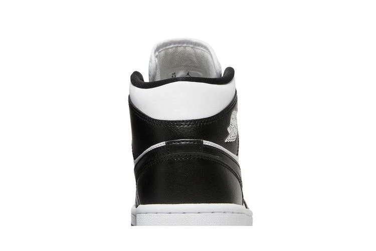 Кроссовки Wmns Air Jordan 1 Mid 'Panda'