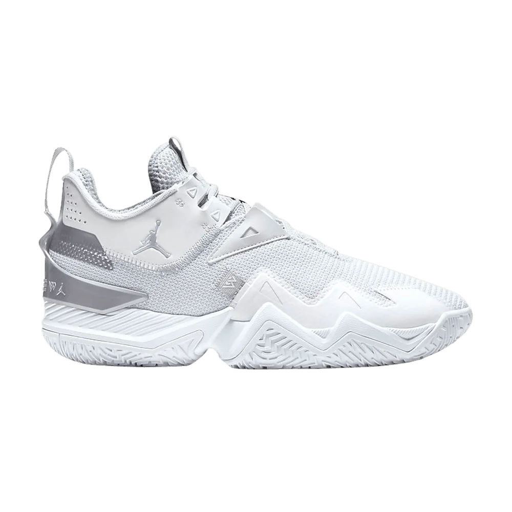 Krossovki-Air-Jordan-Westbrook-One-Take-White-Metallic-Silver