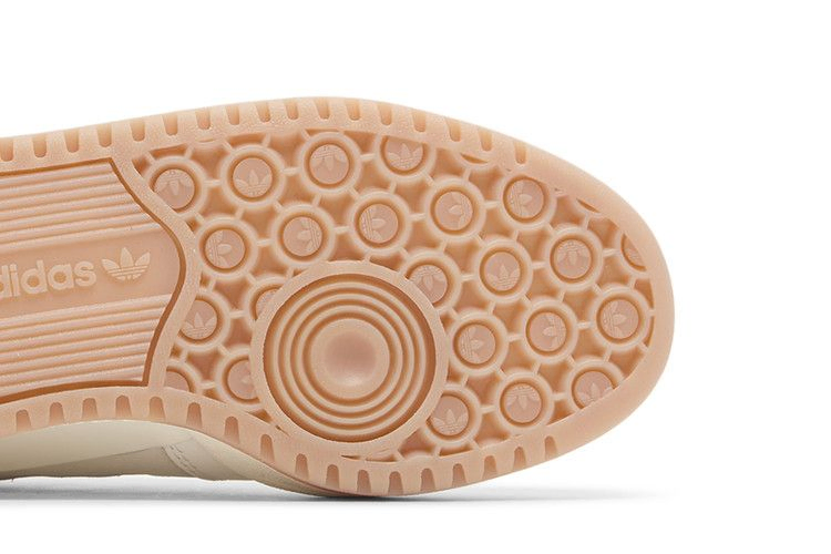 wmns-forum-low-white-black-gum-ig3967_04